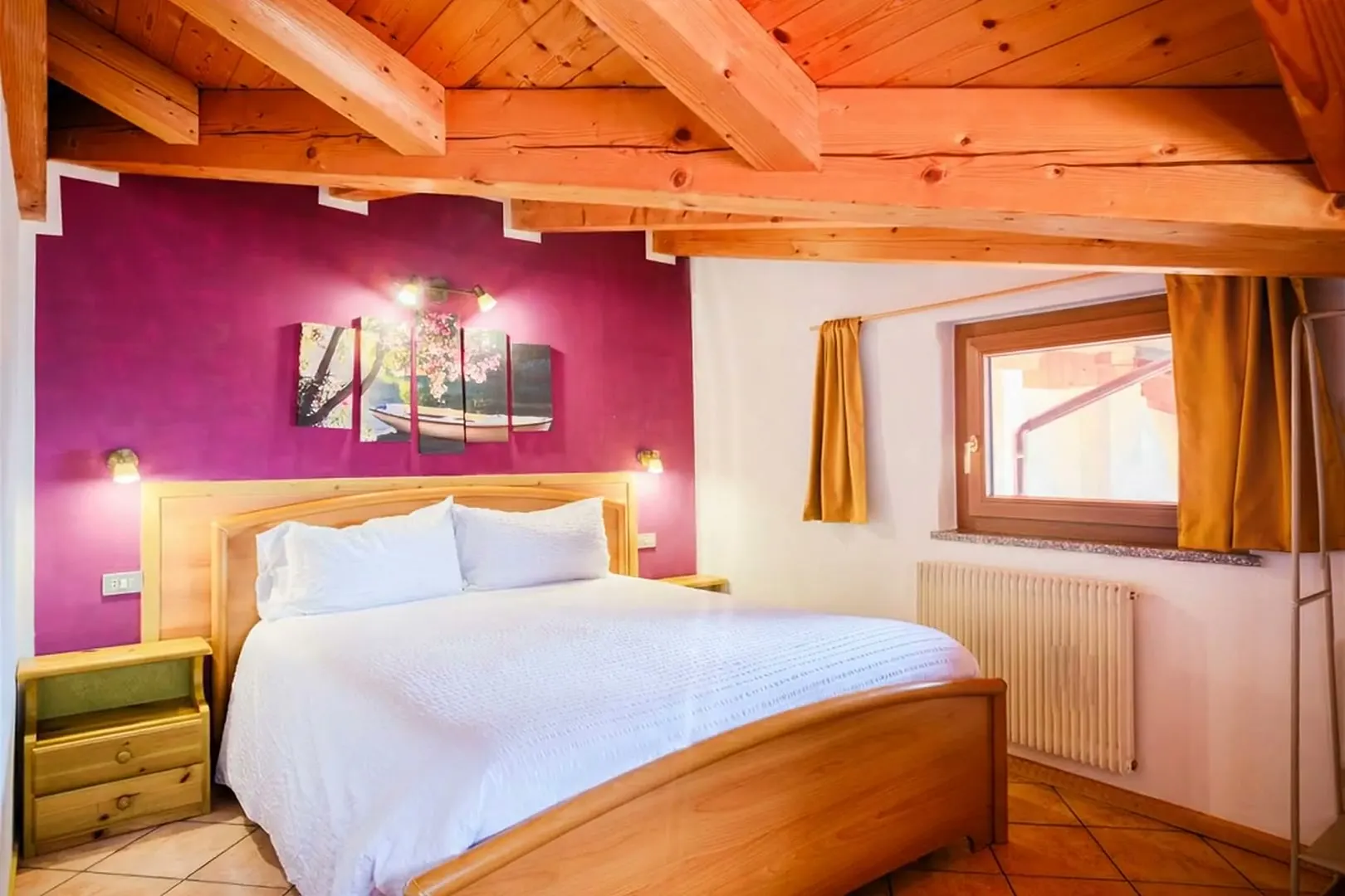 Cirmolo: The bedroom