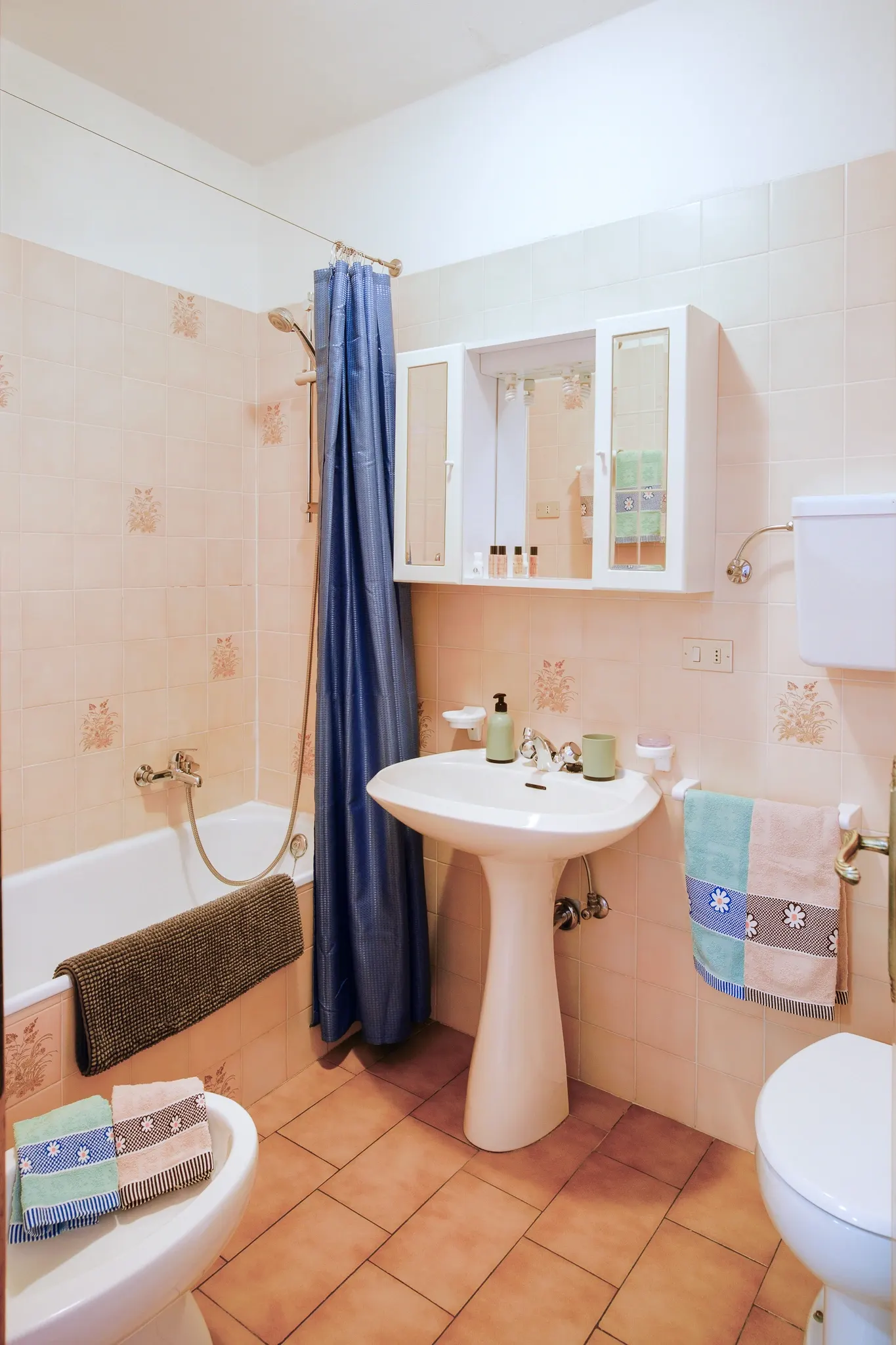 Il bagno di Asperula con vasca
