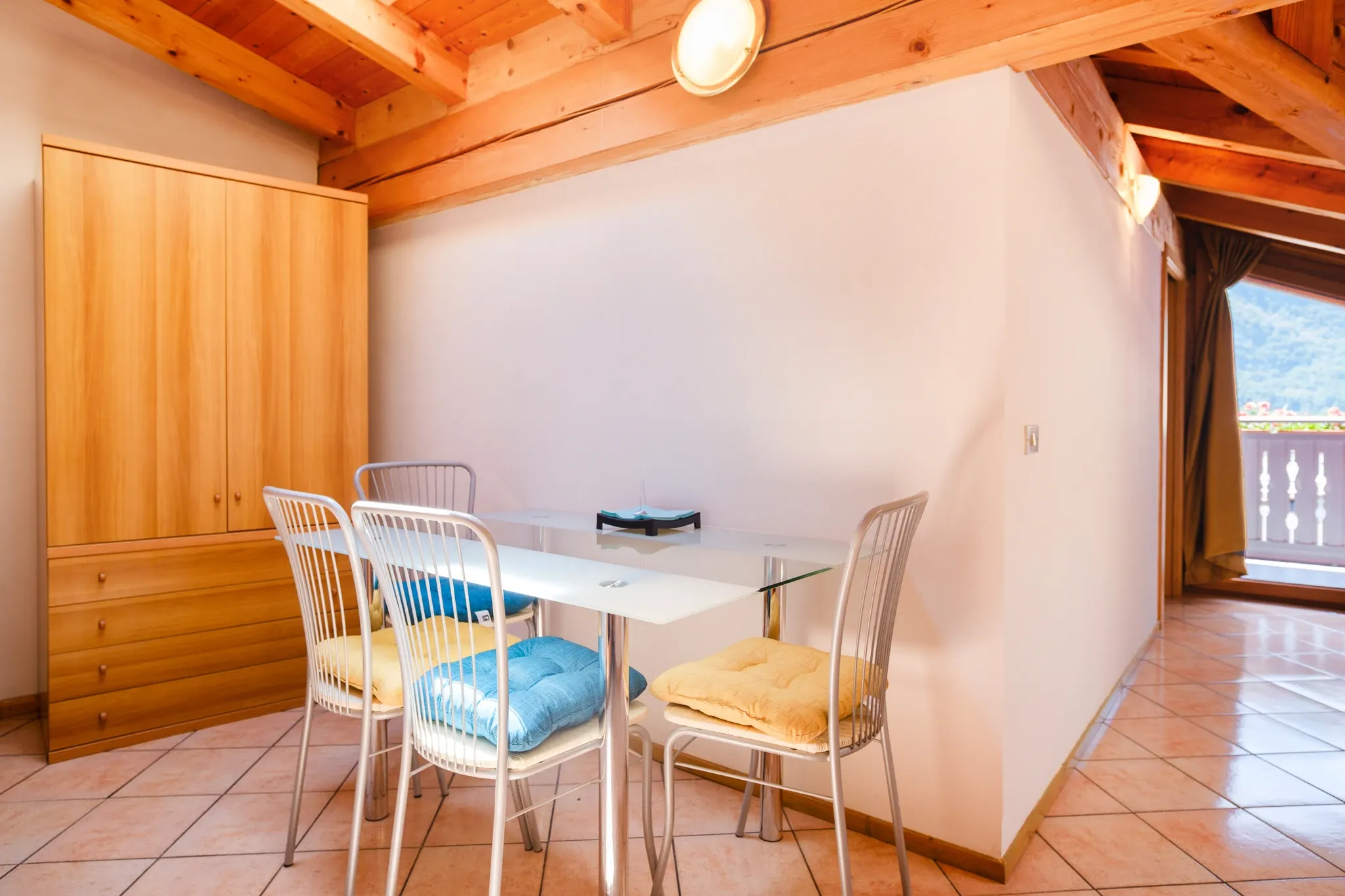 The Cirmolo dining area