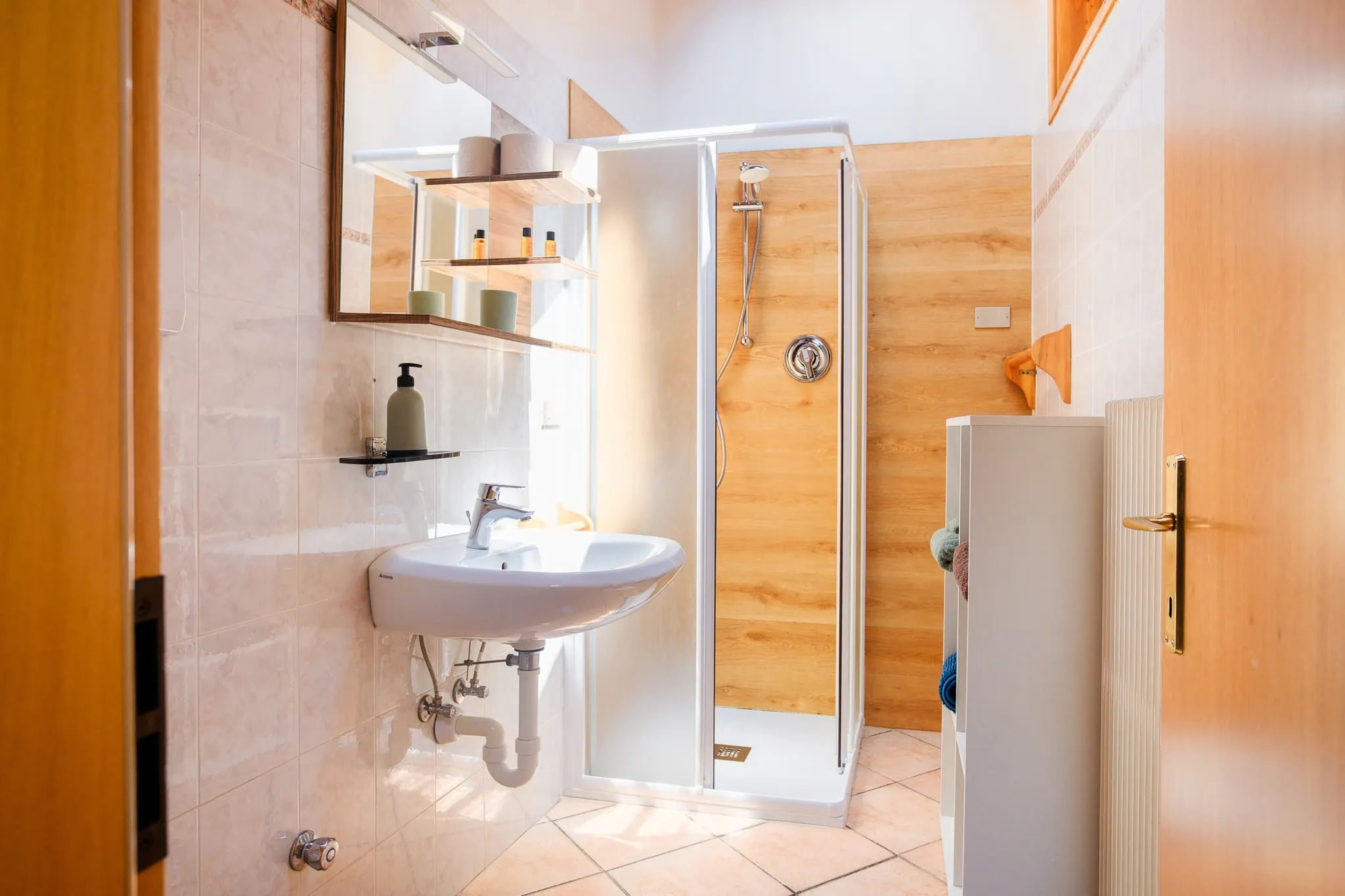 The Cirmolo bathroom with shower