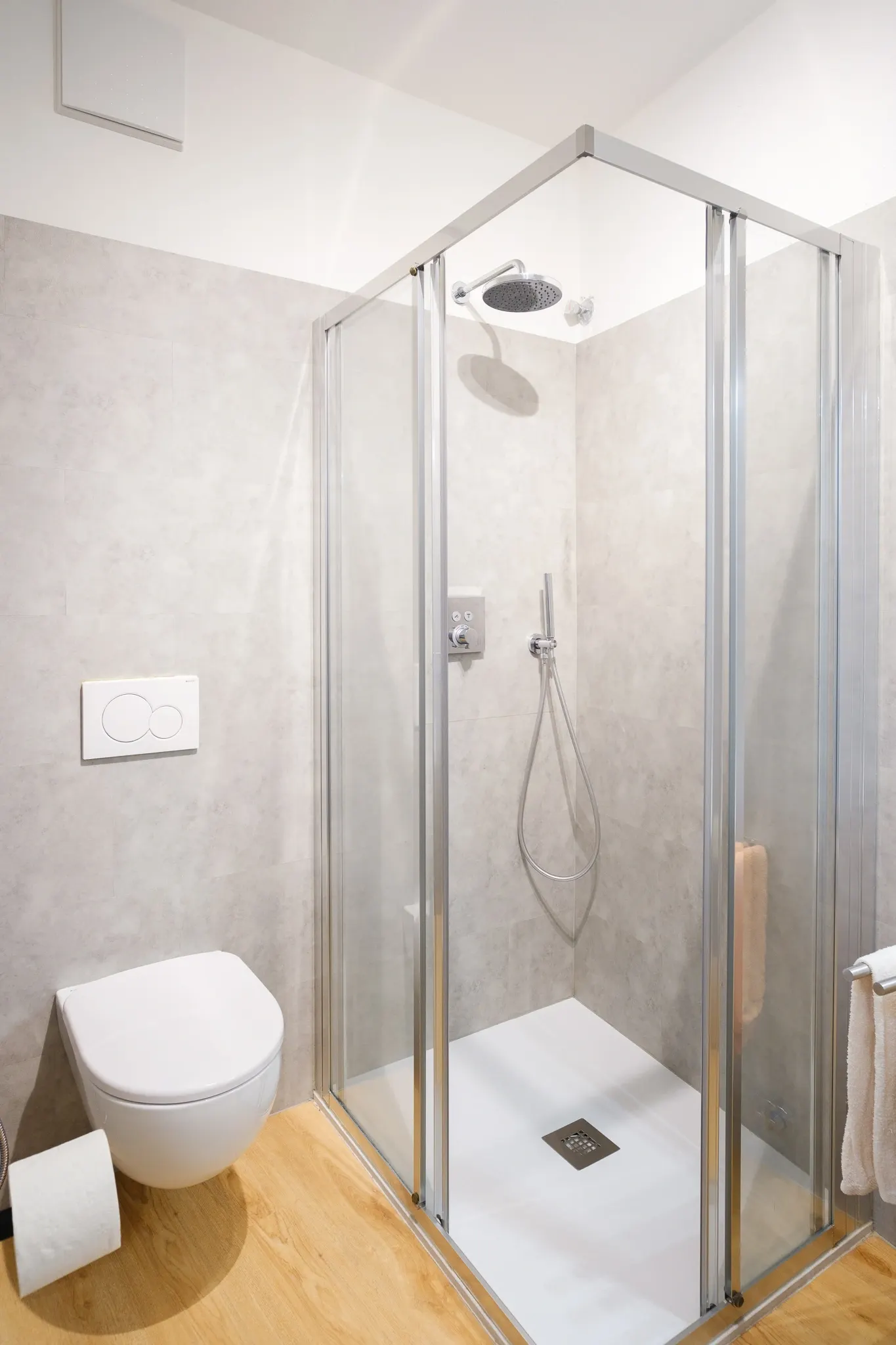 Il bagno di Genziana con ampia doccia
